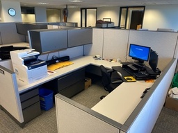 [#A4-31] Workstation F