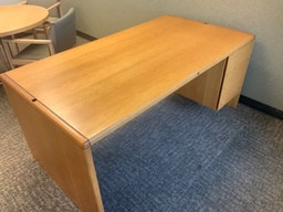 [#E3-139] Desk - 36x66 Single Pedestal Desk w/ Box File Pedestal Right, 8 -Way Radius Edge Detail - Oak