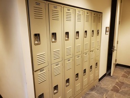 [#D17-386] Lockers