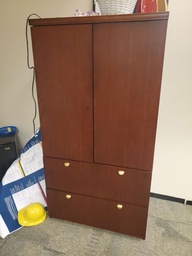 [#D16-399] Brown Hutch