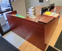 [#E5-2] Reception desk