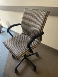 [#B5-3] Conference chairs