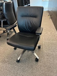 [#B5-10] Conference Chair