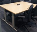[#E3-65] Desk with power outlet | Escritorio con toma de corriente