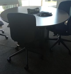 [#C5-118] Round table, dark wood | Mesa redonda, madera oscura