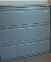 [#D10-134] Metal filing cabinet, 3-drawers, grey | Archivador de metal, 3 cajones, gris