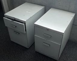 [#D16-155] Metal pedestal | Pedestal metalico