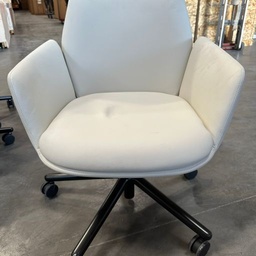 [#B5-1] Mid-back conference chair