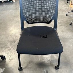[#B4-34] Mobile stacking chair