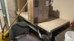 [#G10-325] Lincoln Table